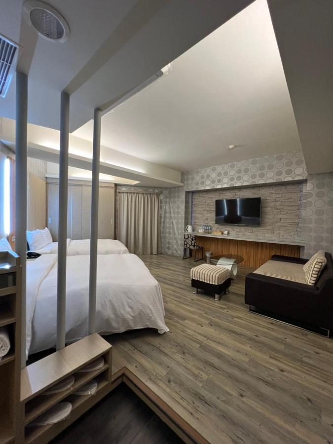 Dlinn Hotel Taichung Exterior photo